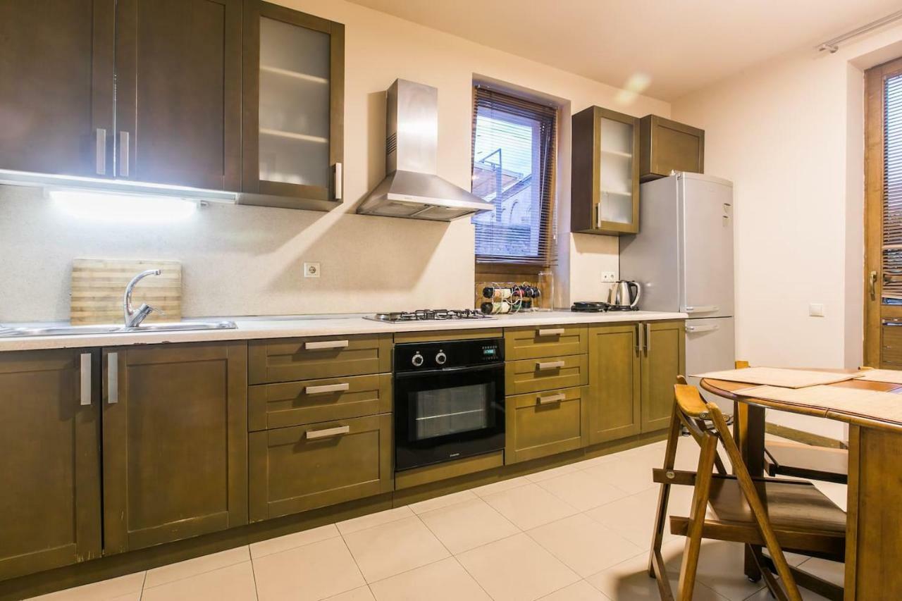 Proper Apartment - Duplex Home Тбілісі Екстер'єр фото