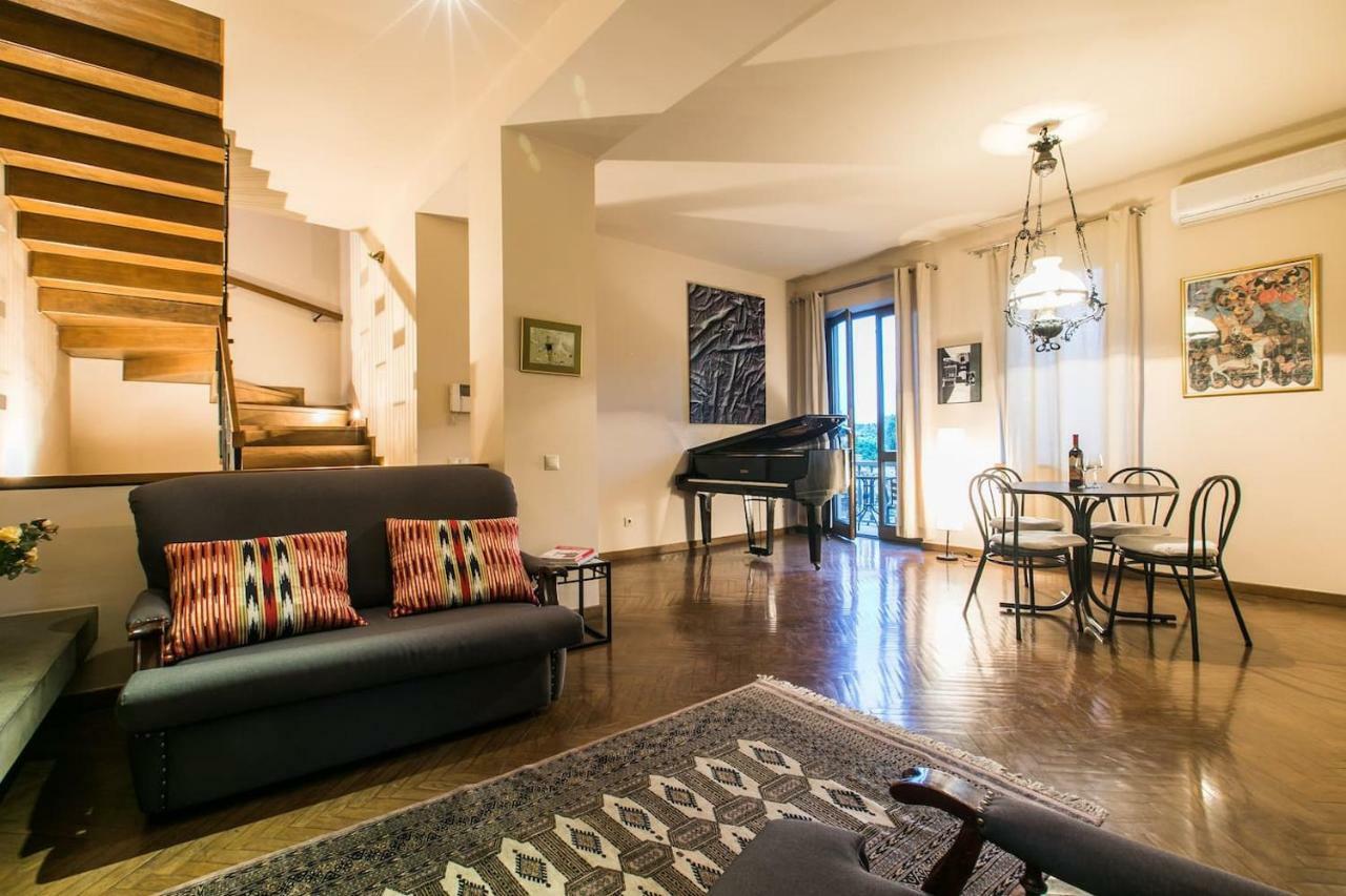 Proper Apartment - Duplex Home Тбілісі Екстер'єр фото
